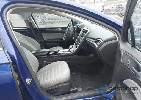 2015 Ford Fusion S z USA, uszkodzony, nr VIN 3FA6P0G70FR242519